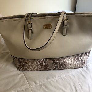 Michael Kors tote